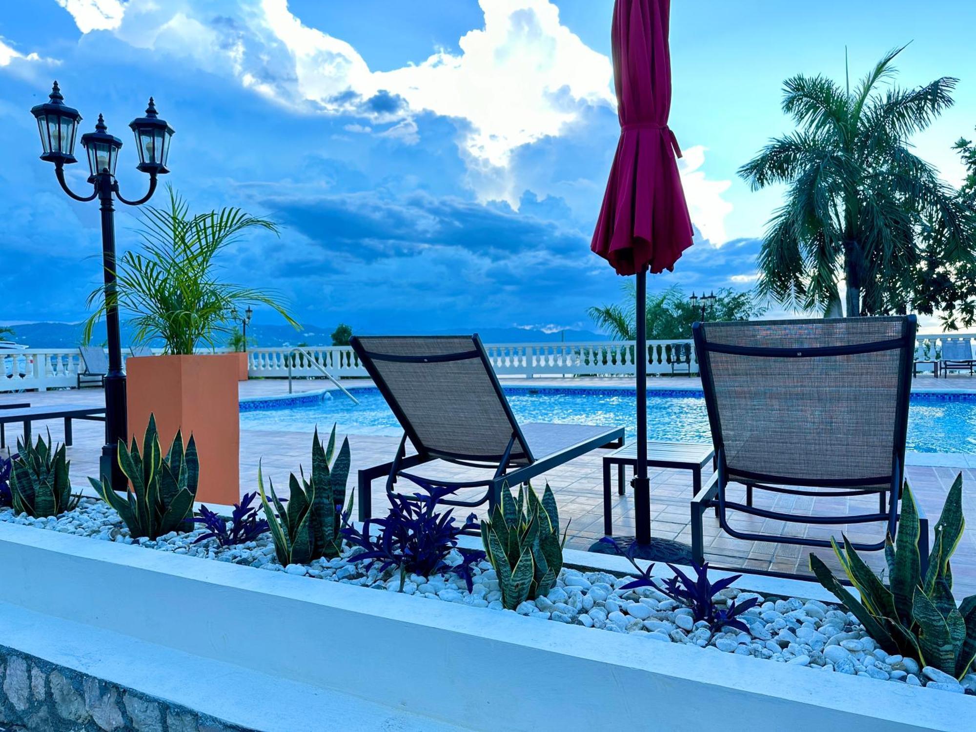 Falcon Shoreline- Airport Pickup Available - Gated-Security Montego Bay Exteriér fotografie